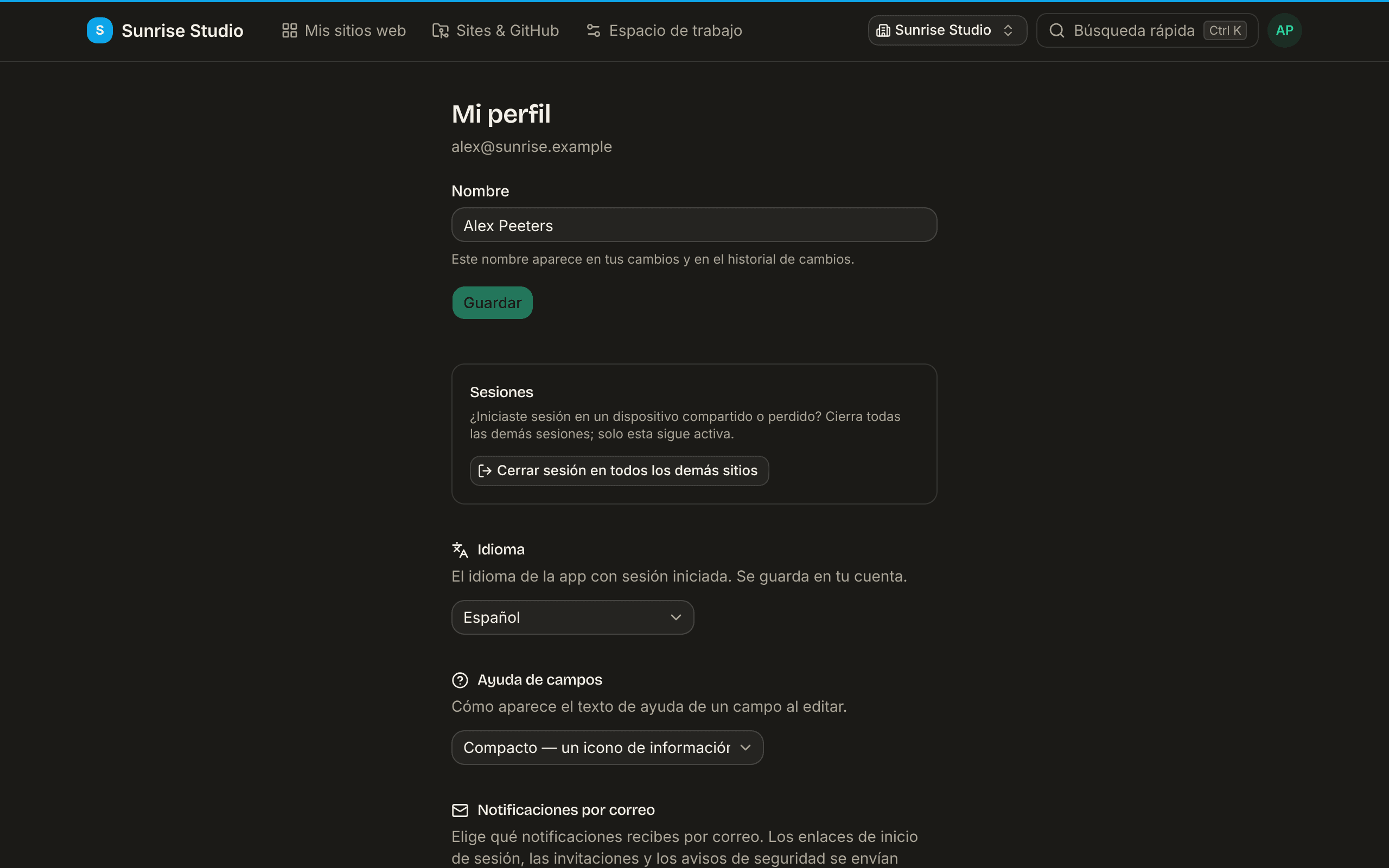 La página Mi perfil: un campo Nombre con Guardar, un recuadro Sesiones con Cerrar sesión en todos los demás sitios, un desplegable Idioma en Español y un desplegable Ayuda de campos