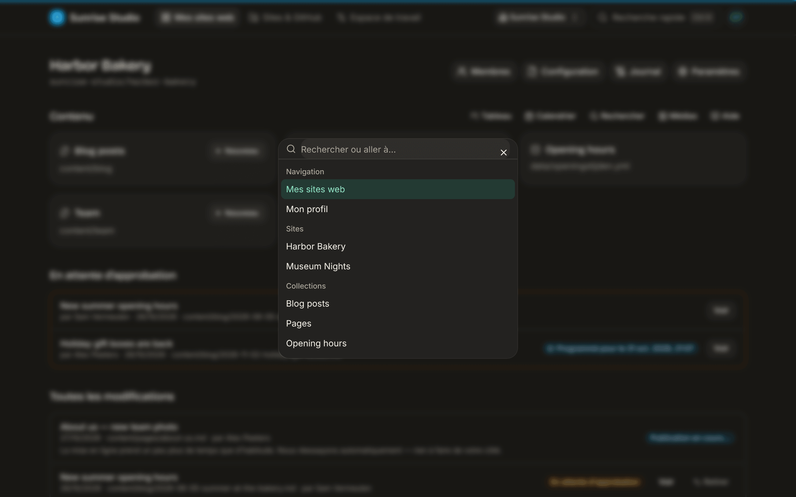 La palette de commandes au-dessus d’une page de site floutée : un champ « Rechercher ou aller à… » avec des groupes Navigation (Mes sites web, Mon profil), Sites et Collections