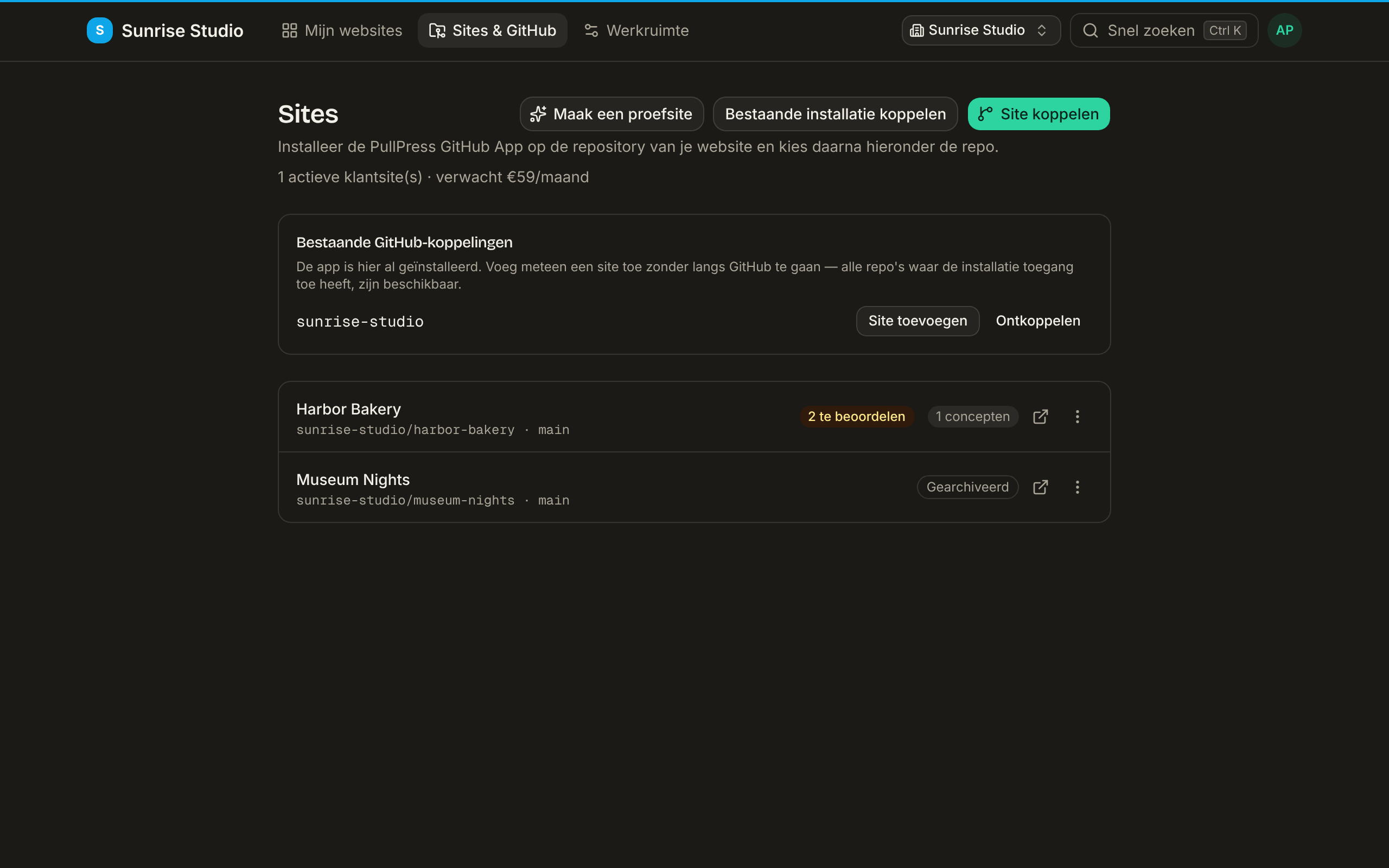 De pagina Sites & GitHub: knoppen Maak een proefsite, Bestaande installatie koppelen en Site koppelen; een kaart Bestaande GitHub-koppelingen voor sunrise-studio met Site toevoegen en Ontkoppelen; en twee sites, Harbor Bakery met badges voor wijzigingen om na te kijken en concepten, en Museum Nights als Gearchiveerd