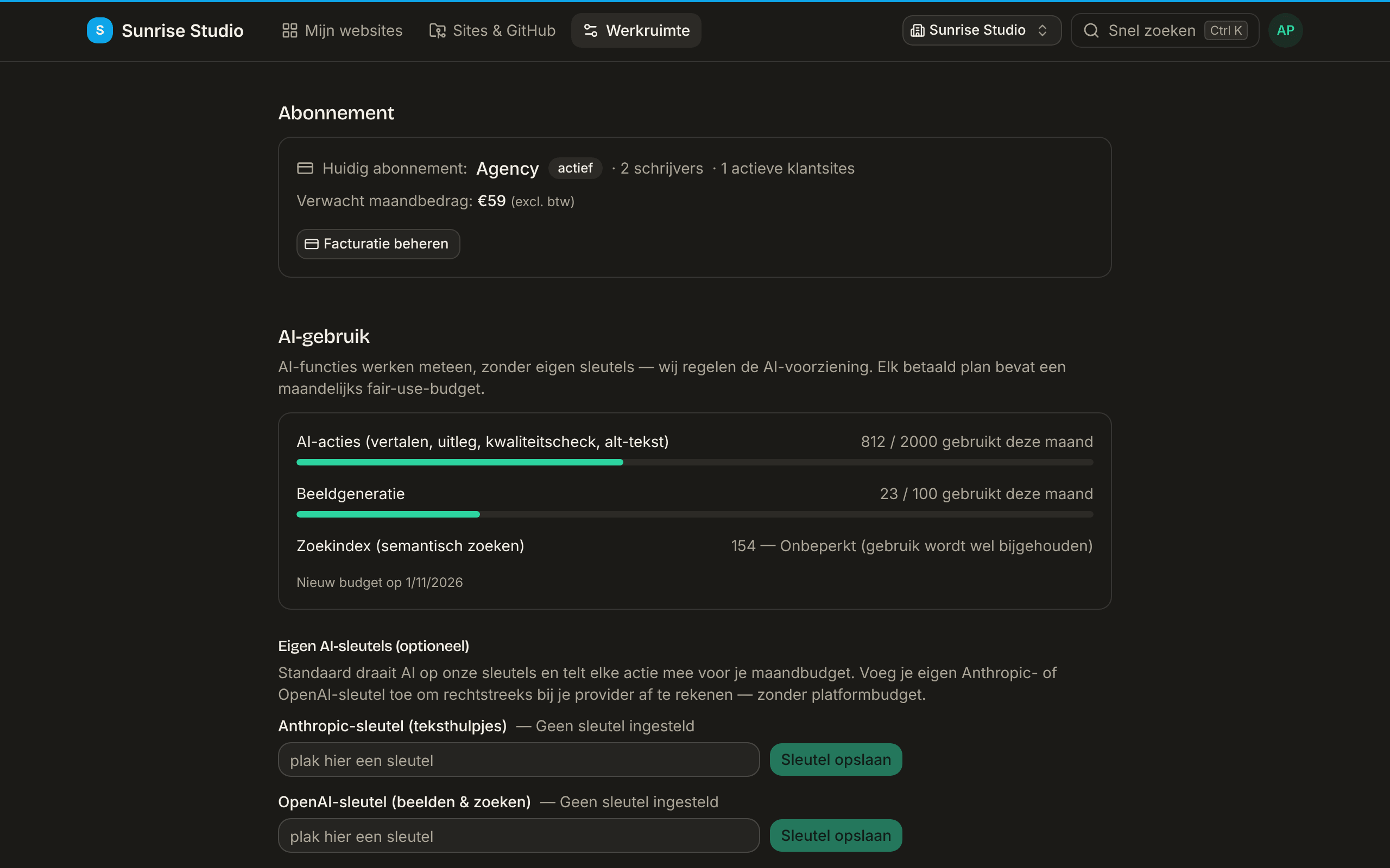 Werkruimte-instellingen, paneel Abonnement: huidig abonnement Agency (actief) met 2 schrijvers en 1 actieve klantsite, een verwacht maandtotaal van €59 en een knop Facturatie beheren, gevolgd door de meters voor AI-gebruik