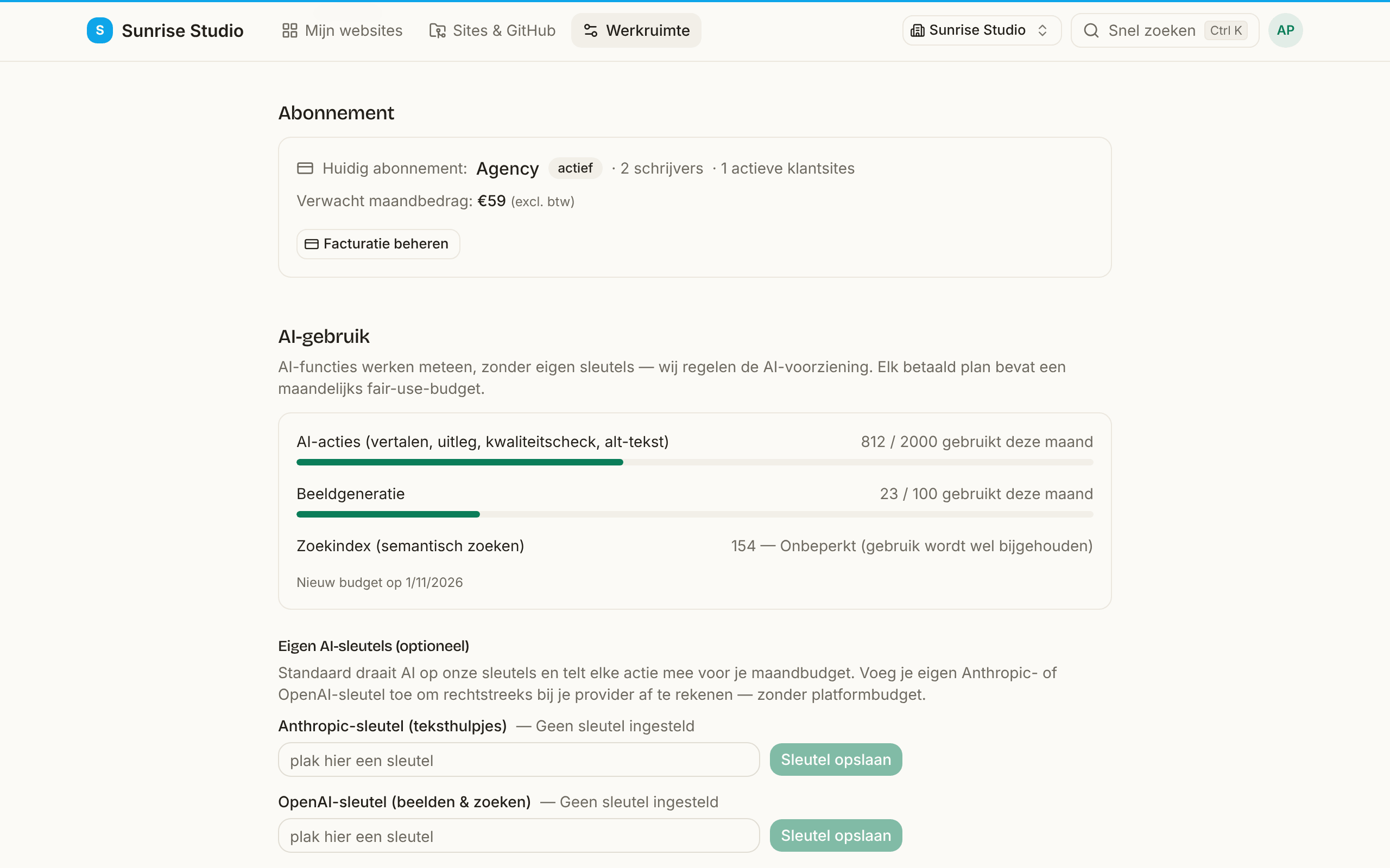 Werkruimte-instellingen, paneel Abonnement: huidig abonnement Agency (actief) met 2 schrijvers en 1 actieve klantsite, een verwacht maandtotaal van €59 en een knop Facturatie beheren, gevolgd door de meters voor AI-gebruik