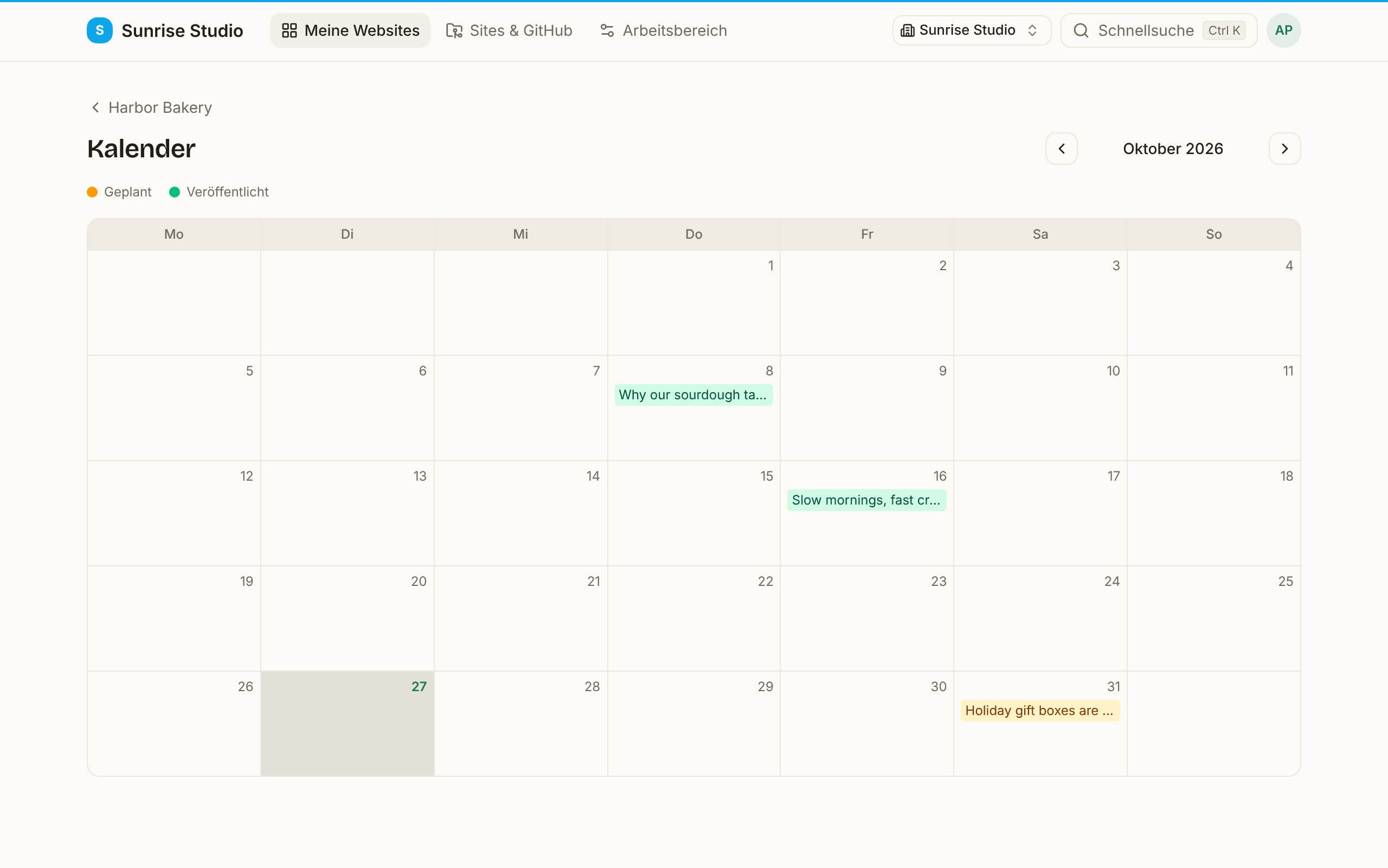 Der Redaktionskalender für den aktuellen Monat: veröffentlichte Beiträge als grüne Markierungen an den Tagen, an denen sie online gingen, ein geplanter Beitrag als orange Markierung an seinem künftigen Veröffentlichungstag, und heute hervorgehoben
