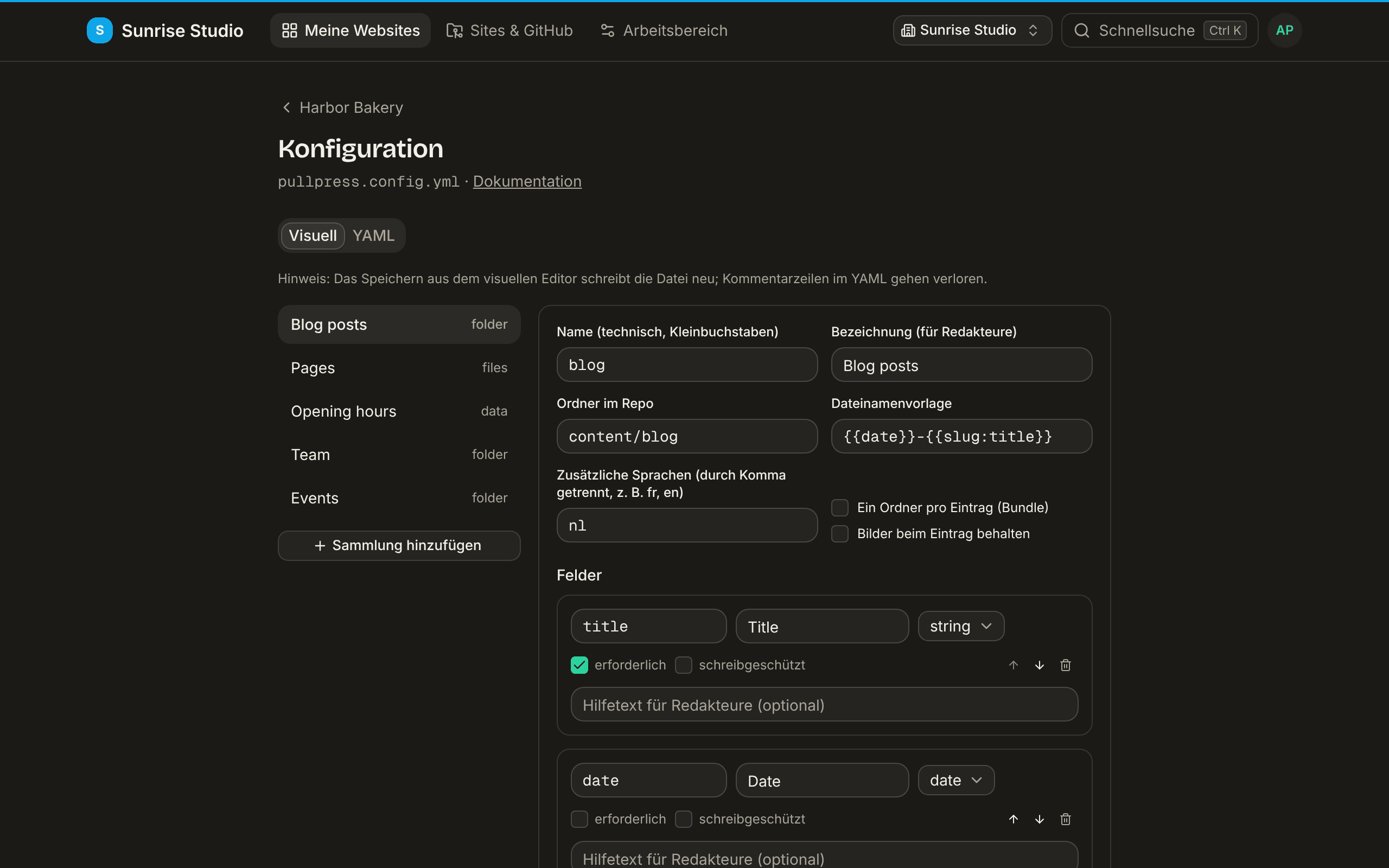 Der Konfigurationseditor der App im visuellen Modus: Reiter Visuell und YAML, die Sammlungen Blog posts, Pages und Opening hours in einer Seitenleiste und Name, Beschriftung, Ordner, Dateinamenvorlage und Feldliste der gewählten Sammlung als Formular