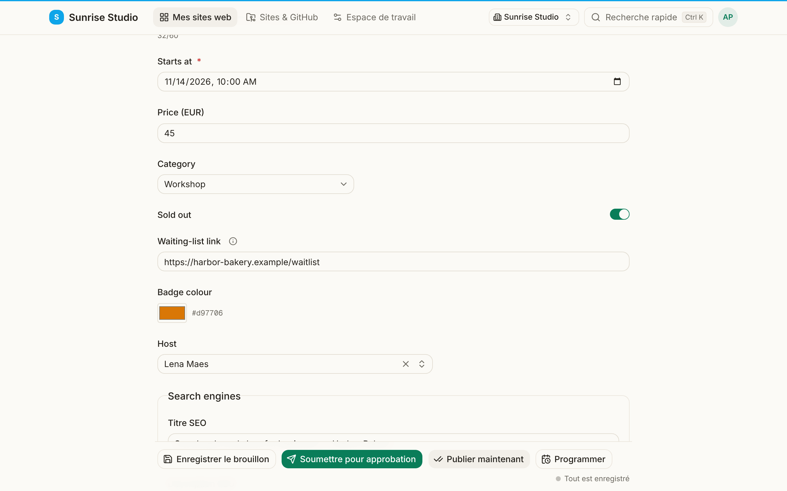 Une entrée d’événement avec des champs structurés : un sélecteur de date et heure Starts at, un nombre Price (EUR), une liste Category réglée sur Workshop, un interrupteur Sold out activé et un champ Waiting-list link qui apparaît parce que l’événement est complet