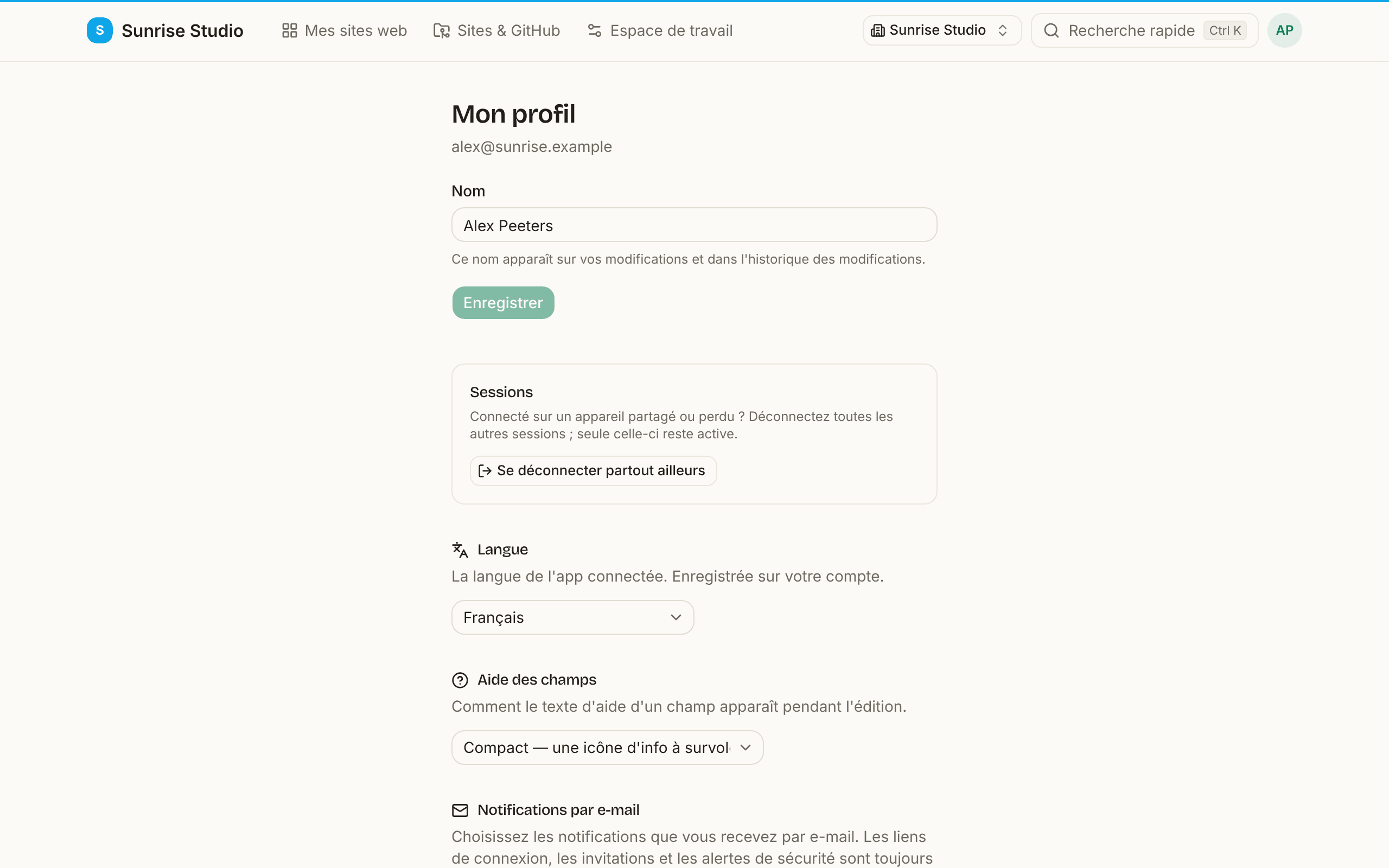 La page Mon profil : un champ Nom avec Enregistrer, un encadré Sessions avec Se déconnecter partout ailleurs, une liste Langue réglée sur Français et une liste Aide des champs